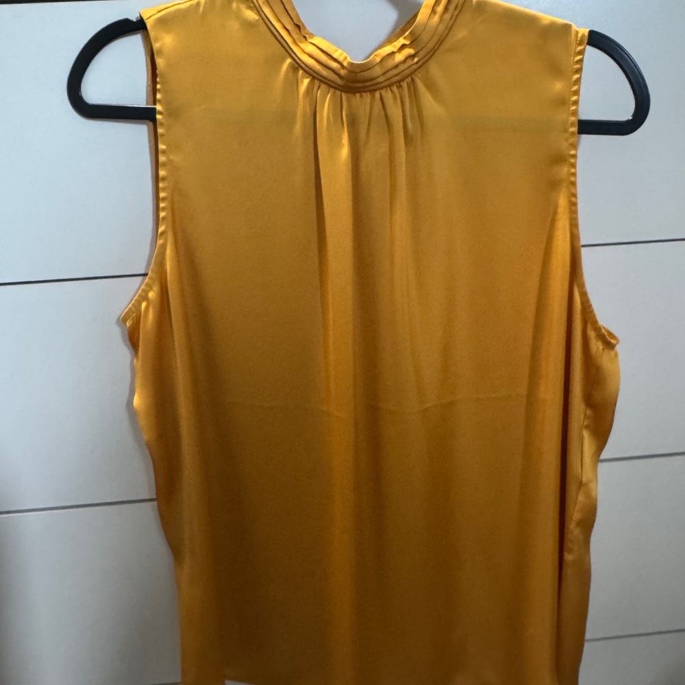 Anne Klein Gold Pleated Sleeveless Blouse